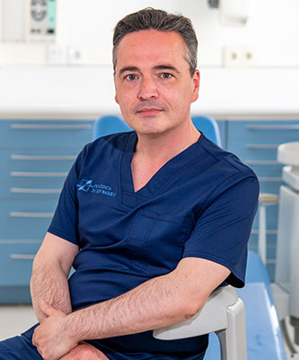 Dr. Igor Mañueco Unzúe - Periodoncia